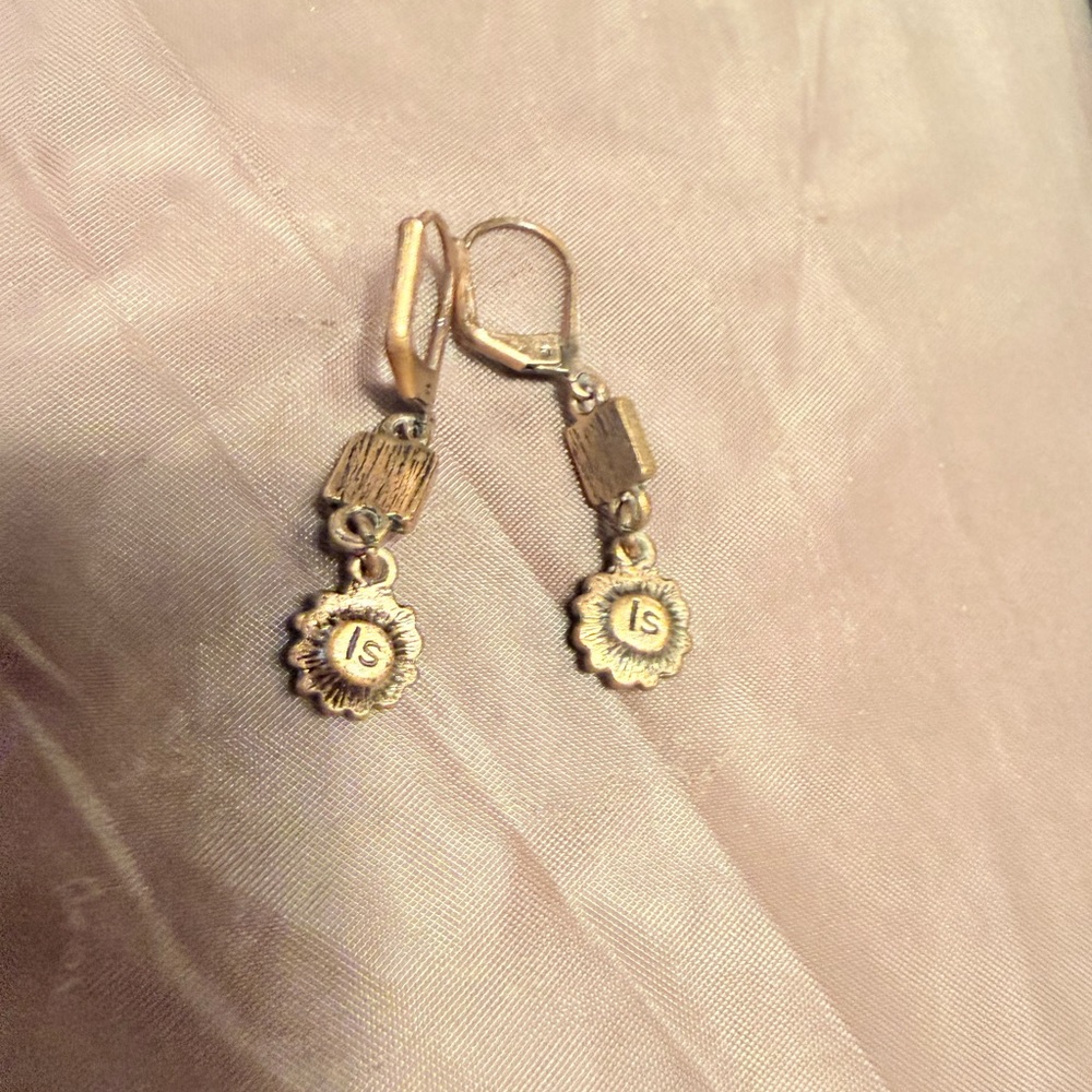 Vintage Gold and Silver 1” Drop Earrings - Picture 3 of 7